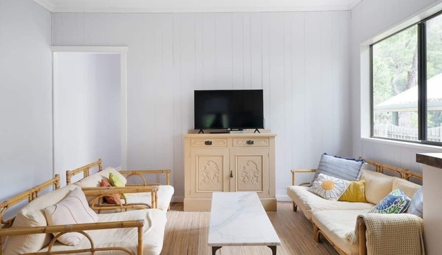 Pearl Beach Semi - 2 min to sand & sea – Wattle