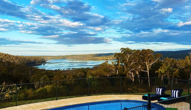 Peninsula Hideway - Secluded Summer Escape with Pool and Pristine Views