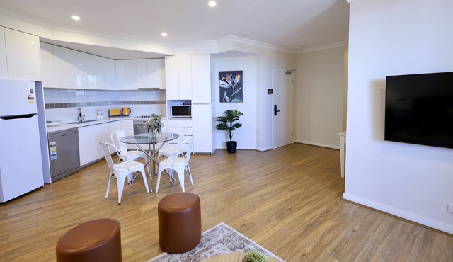Perfect Midland Penthouse - sleeps 4