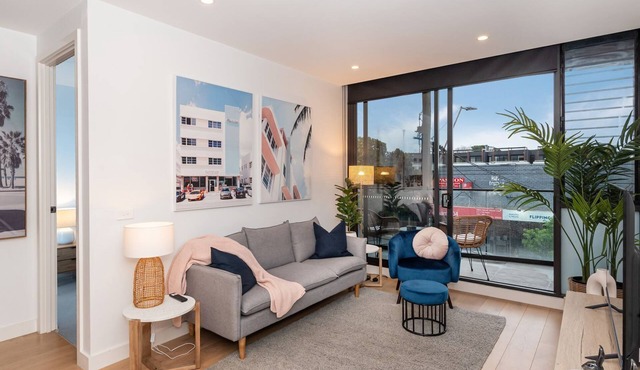 Pet Friendly - Bayside living at The Hampton