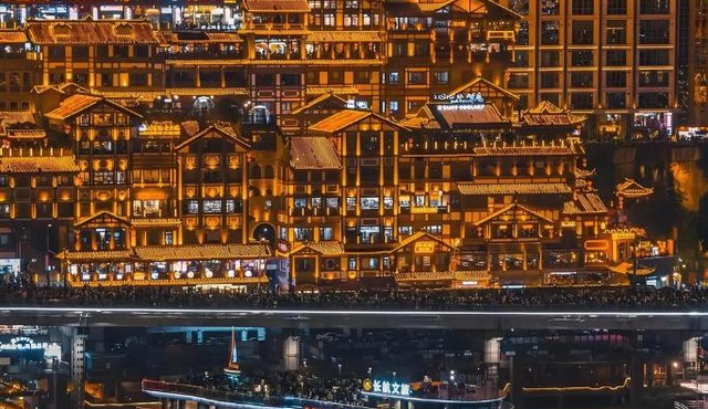 Pilot River View Hotel -Chongqing Jiefangbei Hongyadong Branch