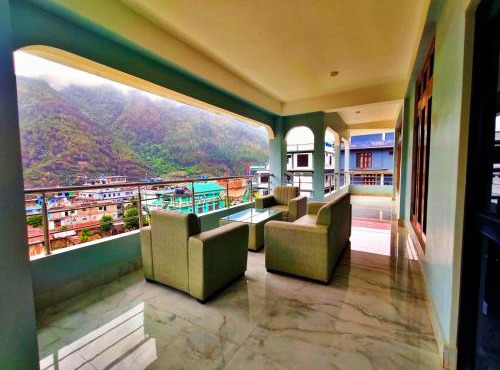 Pine View Hotel