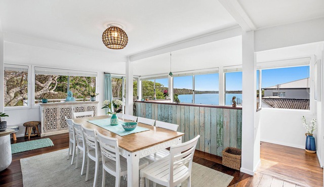 Pipe Dream - River Frontage with Amazing Views