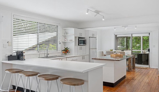 Piri Pearl Beach, 100m To The Beach & Pet Friendly