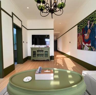 Premium Apartment with Private Kitchen & Free Wi-Fi