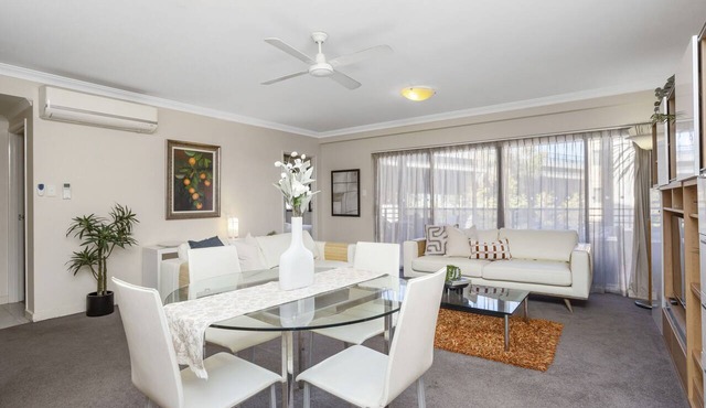 Prime 2BR Suite on Mounts Bay Road