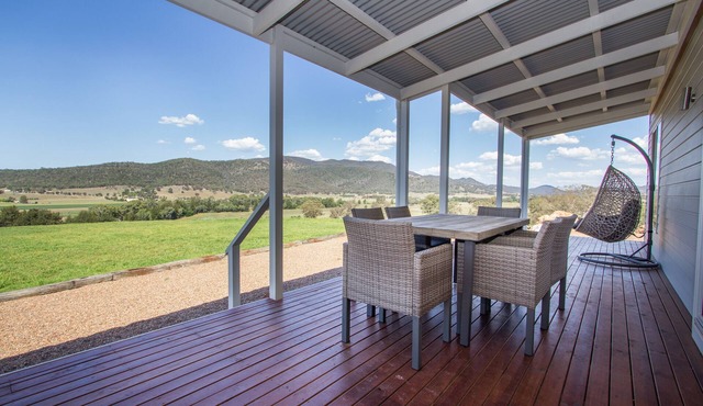 Private cottage with spectacular views