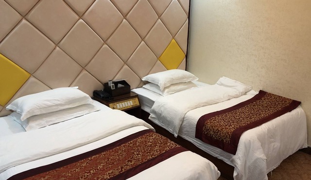 Puqian Business Hotel