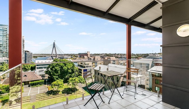 Pyrmont - BOW66 - Bowman Street - Spacious 3BR in Jacksons Landing with Balcony, Views Resort Facilities