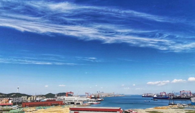 Qingdao Ryan Apartment with Sea View