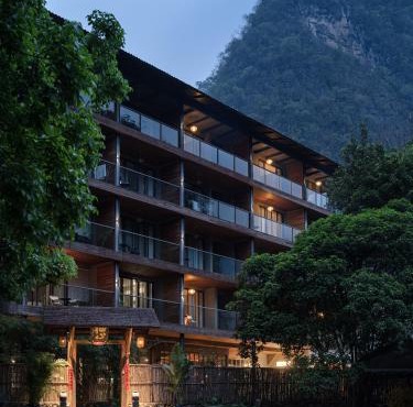 Qixin Jiuyin Inn Yangshuo