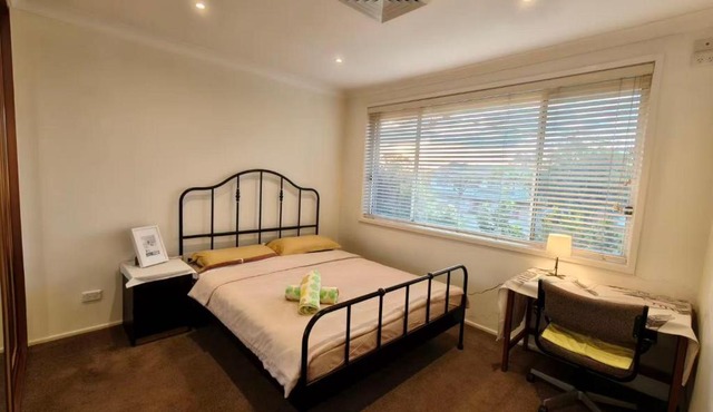 Quiet Double Room M Winston Hills