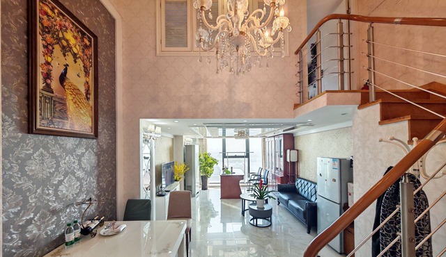 Railway Station Splendid Elegant Apartment
