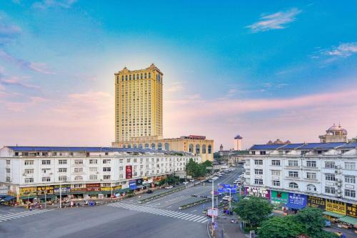 Ramada Plaza by Wyndham Dongxing City Center