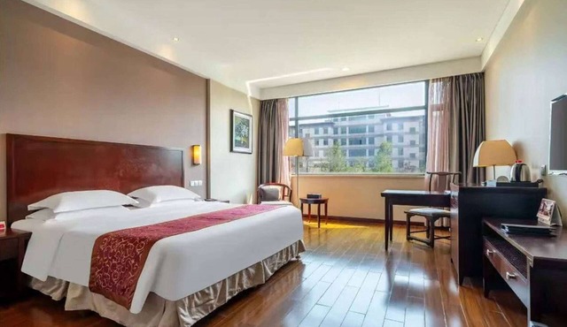 Ramada Suzhou Luzhi
