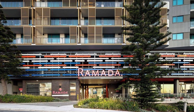 Ramada VetroBlu Scarborough Beach