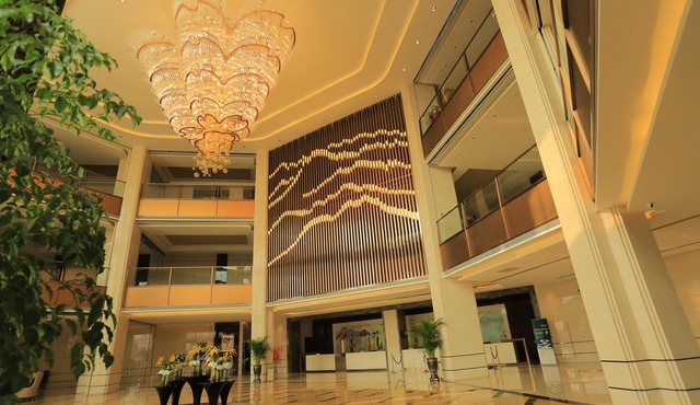 Ramada Yiyang Taojiang