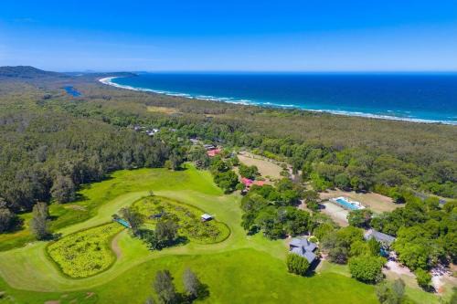 Rancho Crescent Head