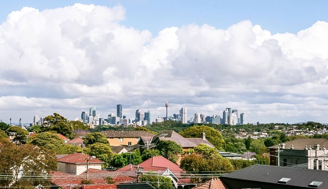 RAND8 - Randwick - Albion Street