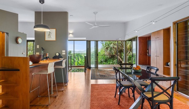 Relaxed Luxury with Stunning Pyramid Views & Private Pool