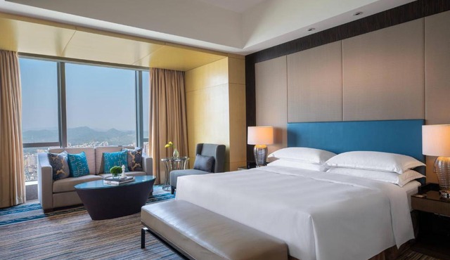 Renaissance Huizhou Hotel