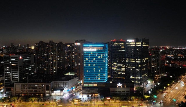 Renaissance Shanghai Putuo Hotel