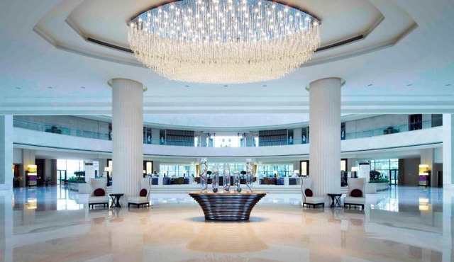 Renaissance Tianjin Lakeview Hotel