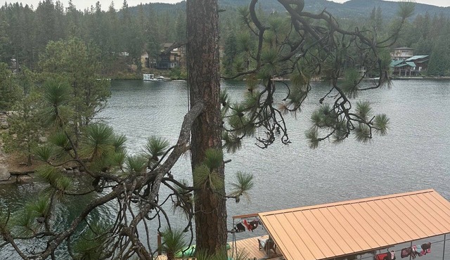 Riverfront Post Falls; Bring your boat! Downtown Coeur D'alene In 8 Min. in Post Falls