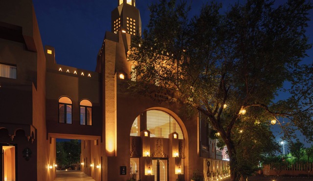 Rizamat Manor Bed&Breakfast