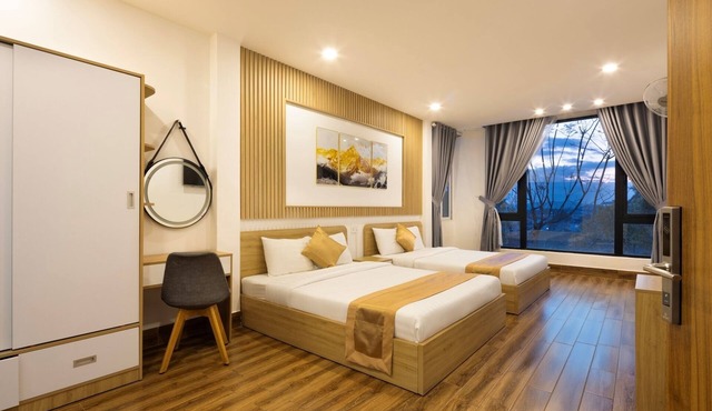 Romance Hotel