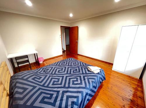 Room 00
