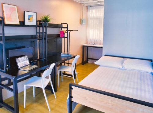 Runway 1331 -ENLIGHT Youth Hostel