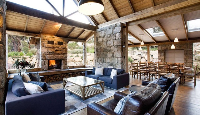 ⭐️ Rustic Barn House ⭐️ Hydro Spa Bath ⭐️ Pets Welcome