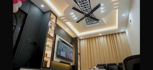Ryaan and Mahid Luxury Apartment