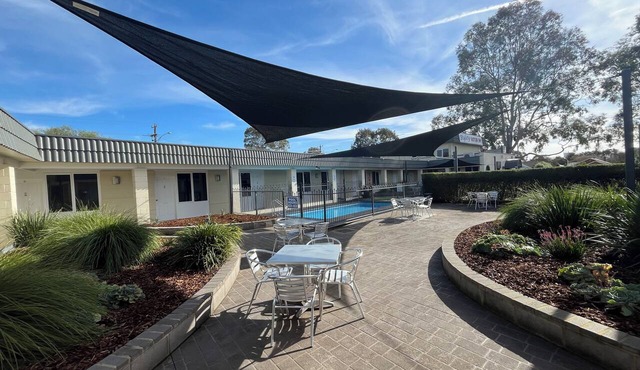 Ryley Motor Inn