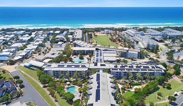 Salt&Pepper Sanctuary - Plunge Pool Resort Apartment by uHoliday - 2BR, 1BR and Studio Hotel Room configurations available