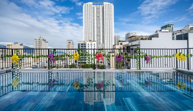 Samatha Apartment & Hotel