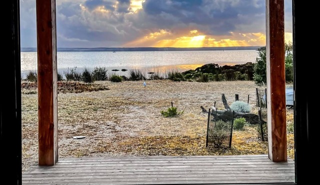 Samphire | Absolute Waterfront, 3BR Coastal Retreat with Incredible Ocean Views