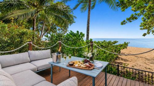 Sandveil Absolute Beachfront Access House