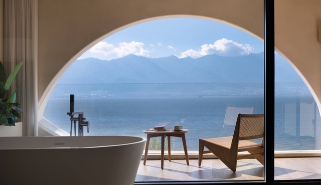 Sanjian Twilight Diary Seaview Hotel