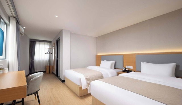 Sanya Guanhailou Hotel