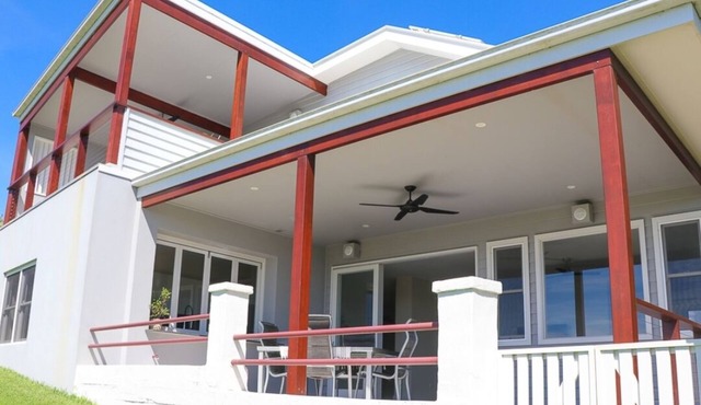 Sapphire Magic - Beautiful house with stunning views