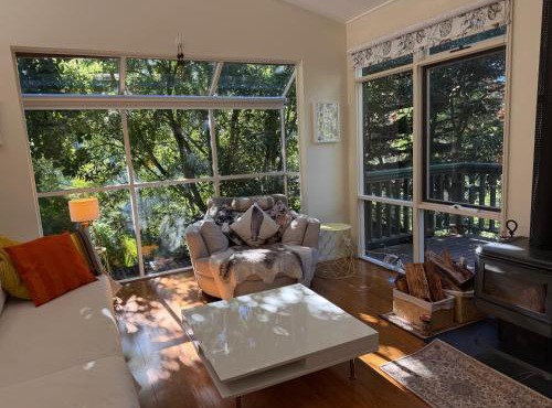 Sassafras Treehouse Private home in the Dandenong Ranges, Victoria