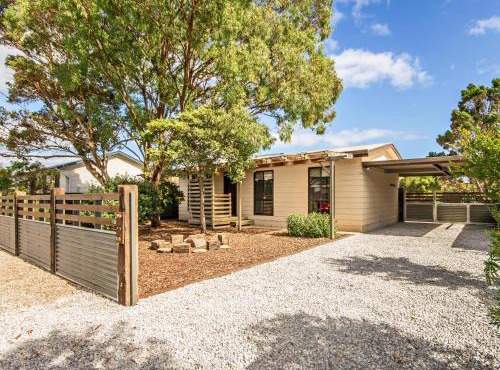 Sea Devine - Port Willunga - C21 SouthCoast Holidays