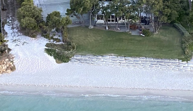 Sea'esta Sands - Absolute Beachfront Property