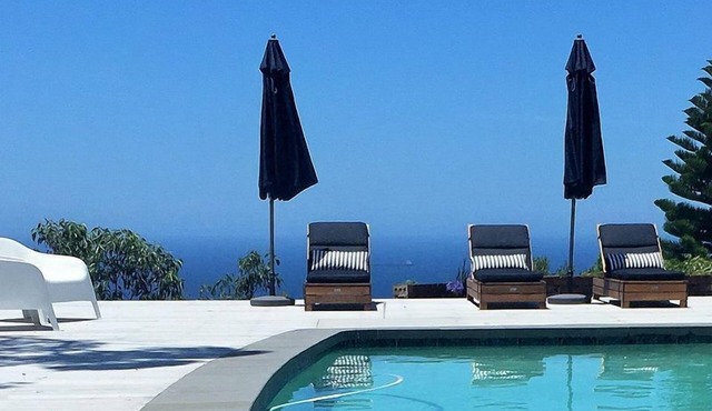 "Seacliff" - Luxury clifftop beach house