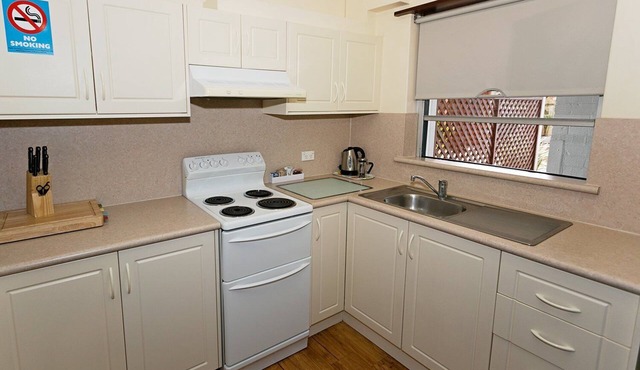 SELF CONTAINED-3 Bdrm Apartments