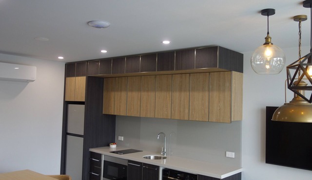 Semaphore Splash Apartments - Urban One Bedroom Apartment