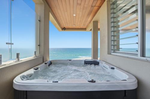 Serene Stay Breathtaking Beachfront with Spa