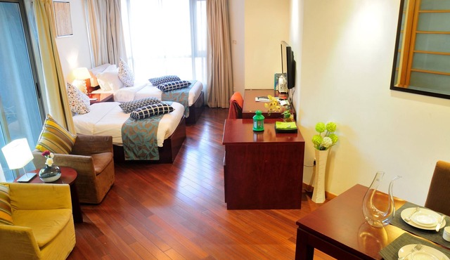 Shanghai family apartment (pudong)